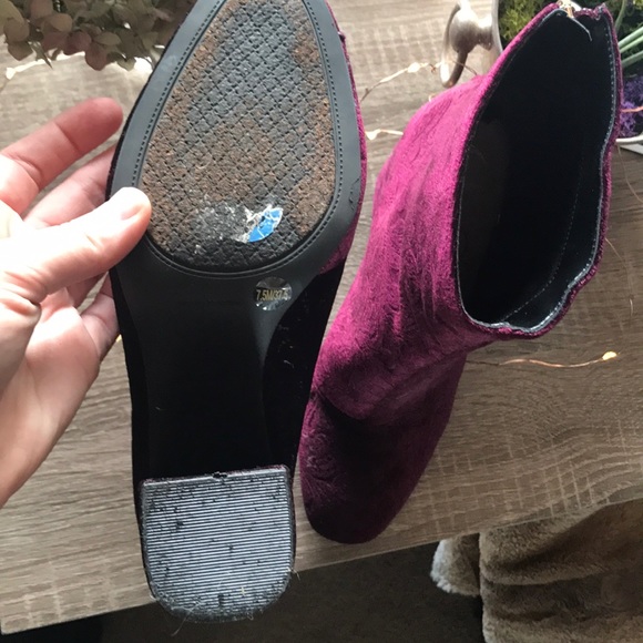 Velvet booties - Picture 6 of 7